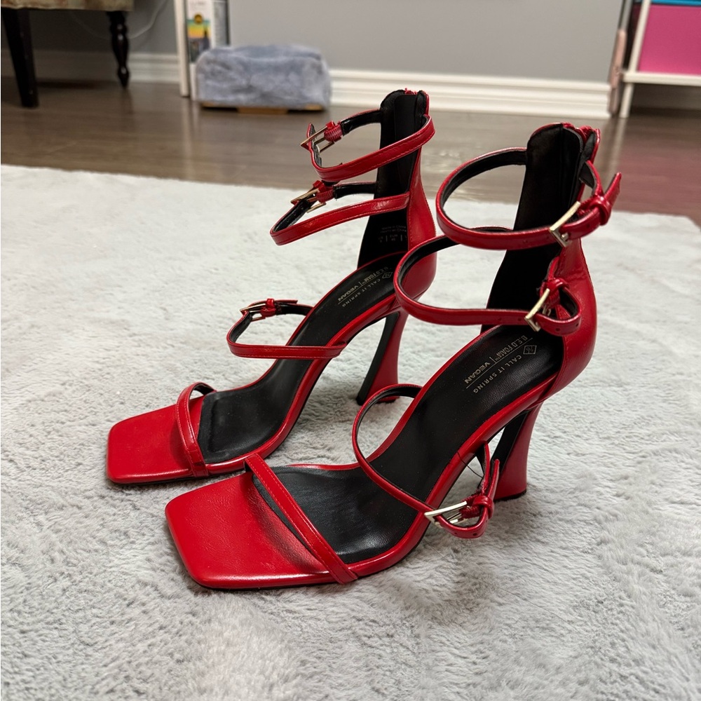 Call it spring heels - Picture 5 of 6